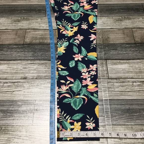 Old Navy Pixie Floral Pants Women’s 6 Navy Blue Mid Rise Stretch (Inseam 29) - Picture 2 of 9
